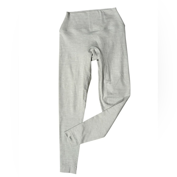 SET Active | FormCloud Light Gray High-Waisted Leggings, Size Small - Picture 8 of 10